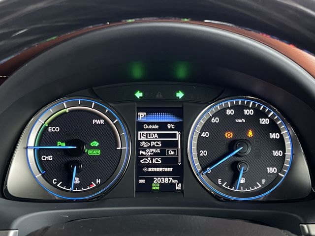 TOYOTA HARRIER 4WD 2019