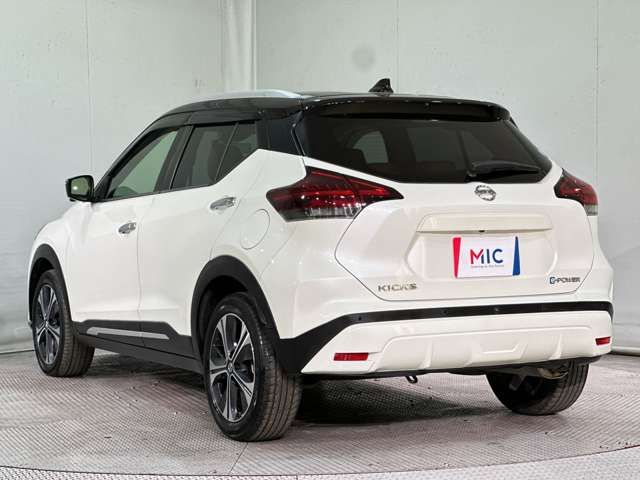 NISSAN KICKS 2021