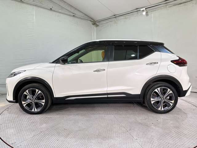 NISSAN KICKS 2021