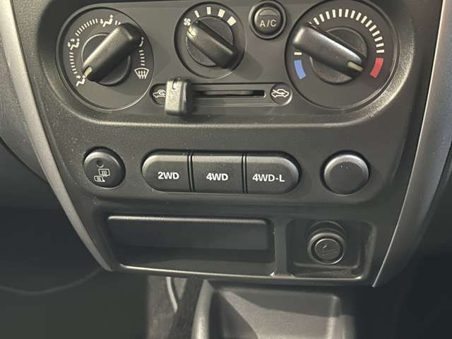 SUZUKI JIMNY 4WD 2014