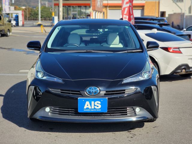 TOYOTA PRIUS 2019