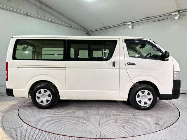 TOYOTA HIACE van 2WD 2018