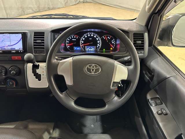 TOYOTA HIACE van 2WD 2018