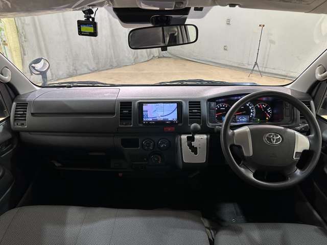 TOYOTA HIACE van 2WD 2018