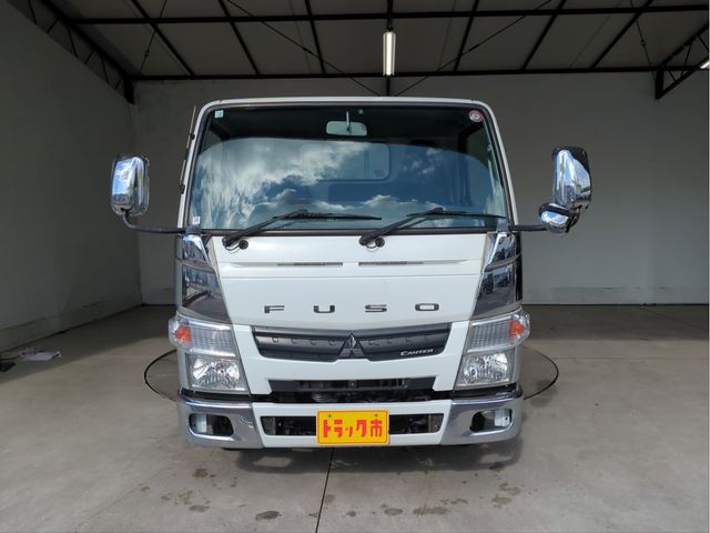 MITSUBISHI CANTER 2013