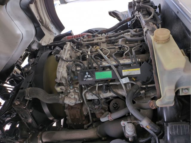 MITSUBISHI CANTER 2013