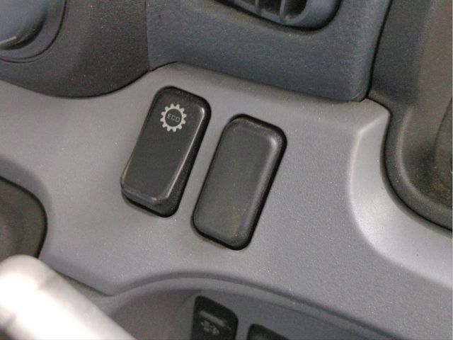 MITSUBISHI CANTER 2013