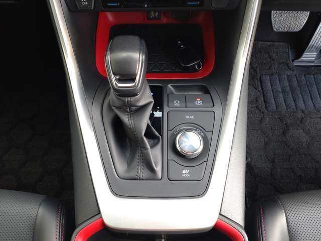 TOYOTA RAV4 HYBRID 2WD 2023