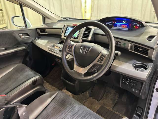 HONDA FREED HYBRID 2013