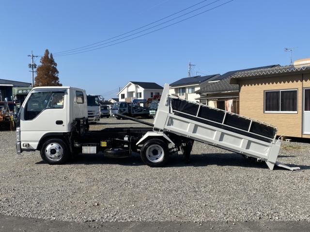 ISUZU ELF 2019