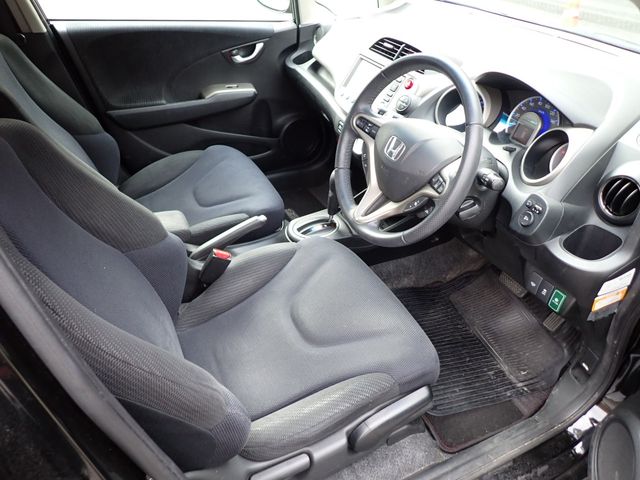 HONDA FIT HYBRID 2011