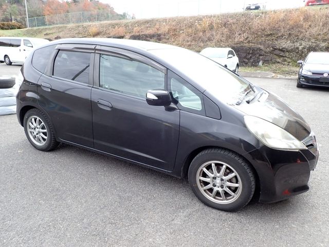 HONDA FIT HYBRID 2011