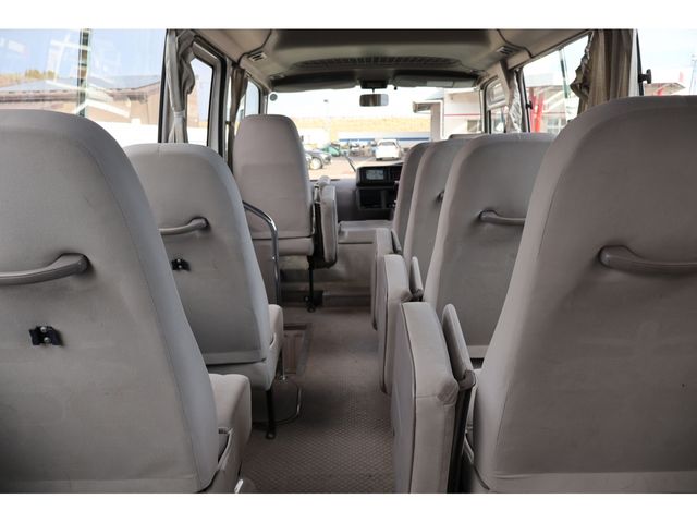 TOYOTA COASTER 2010