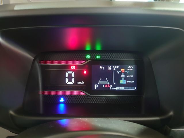 SUZUKI Spacia custom 2025