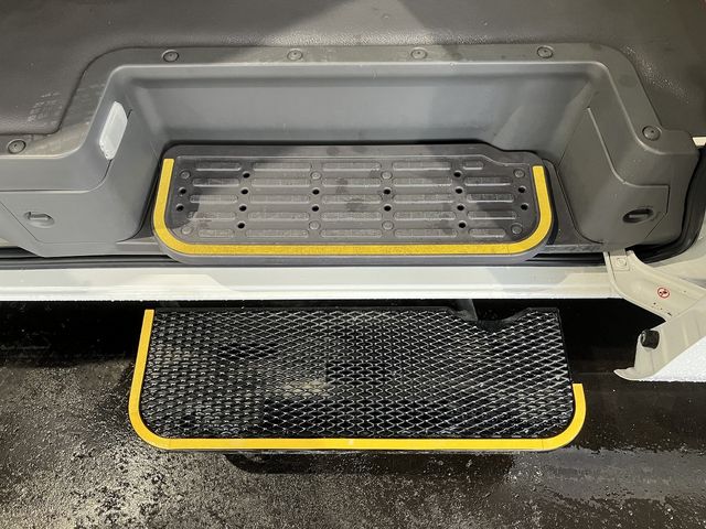 NISSAN NV350 CARAVAN 4WD 2016