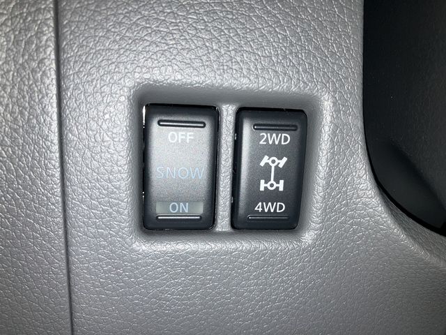 NISSAN NV350 CARAVAN 4WD 2016