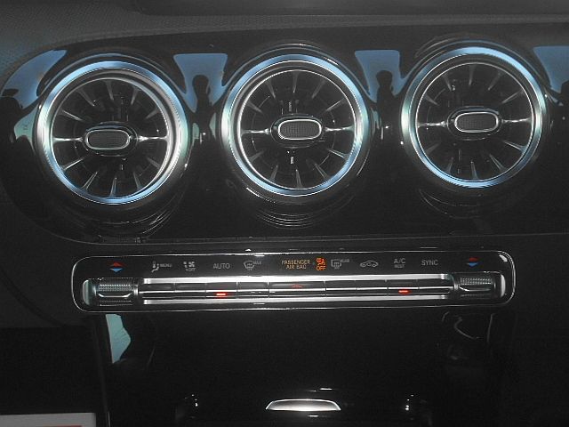 MERCEDES BENZ MERCEDES BENZ CLA Shooting Brake 2023