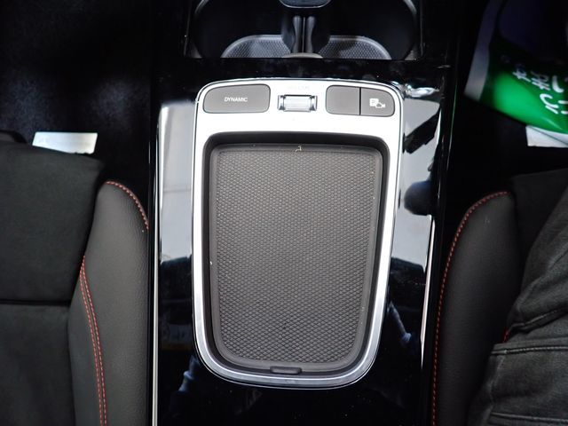 MERCEDES BENZ MERCEDES BENZ A class 2023