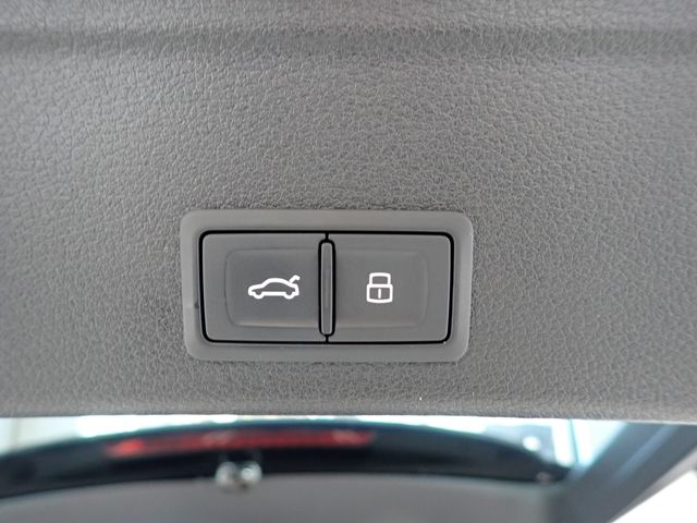 AUDI AUDI A4 AVANT 2017