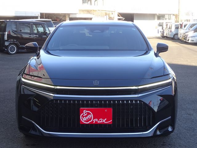 TOYOTA CROWN sedan hybrid 2024