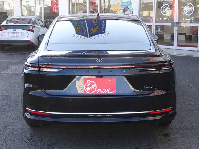 TOYOTA CROWN sedan hybrid 2024