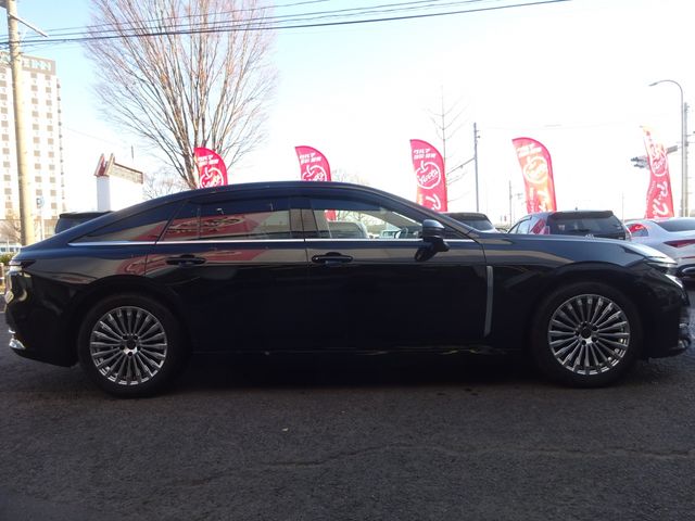 TOYOTA CROWN sedan hybrid 2024