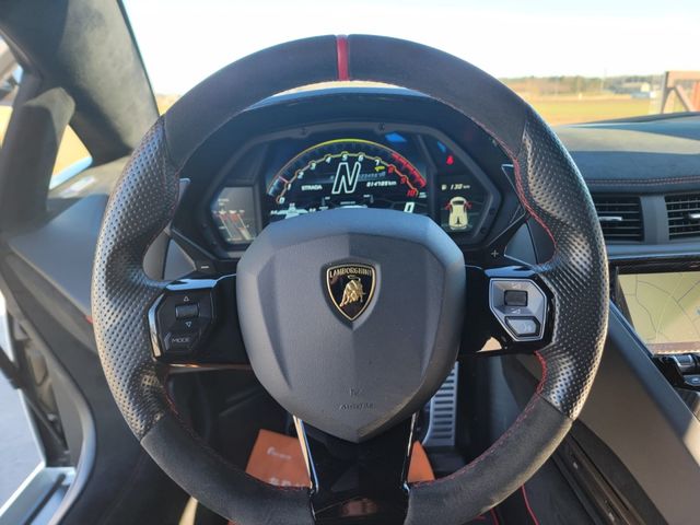 LAMBORGHINI LAMBORGHINI Aventador Roadster 2019