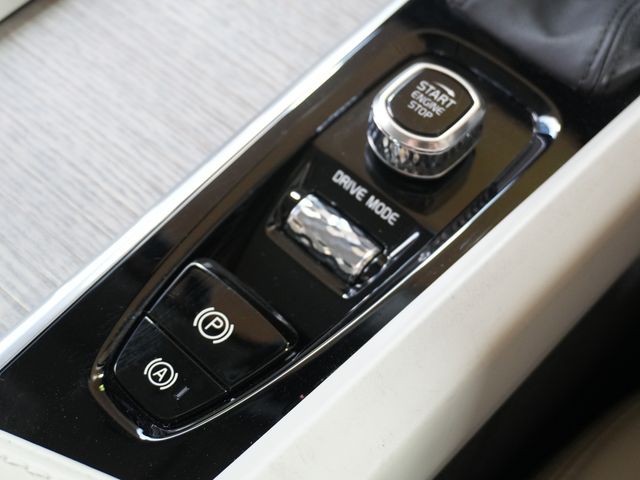 VOLVO VOLVO XC60 2018