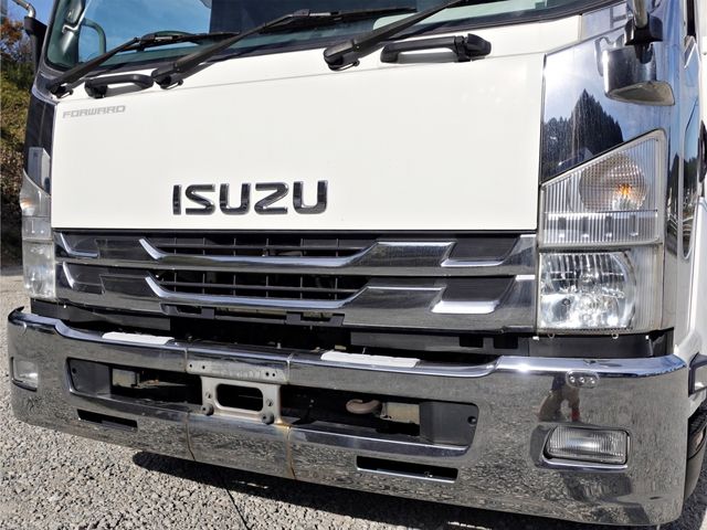 ISUZU FORWARD 2015