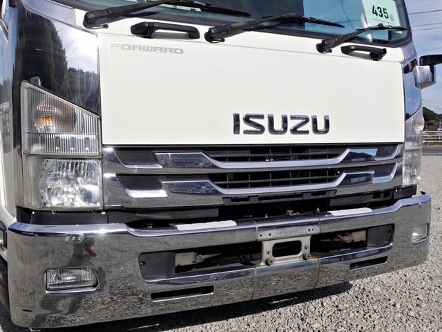 ISUZU FORWARD 2015