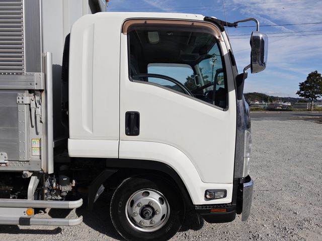 ISUZU FORWARD 2015