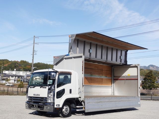 ISUZU FORWARD 2015