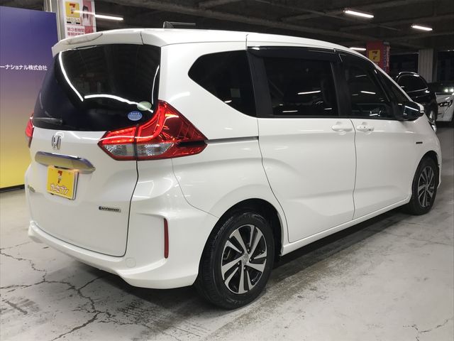 HONDA FREED HYBRID 2019