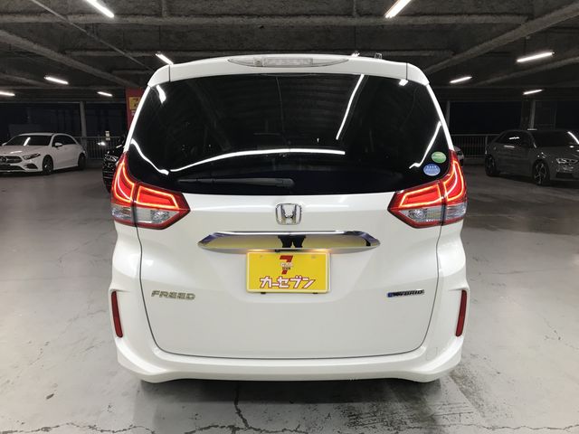 HONDA FREED HYBRID 2019