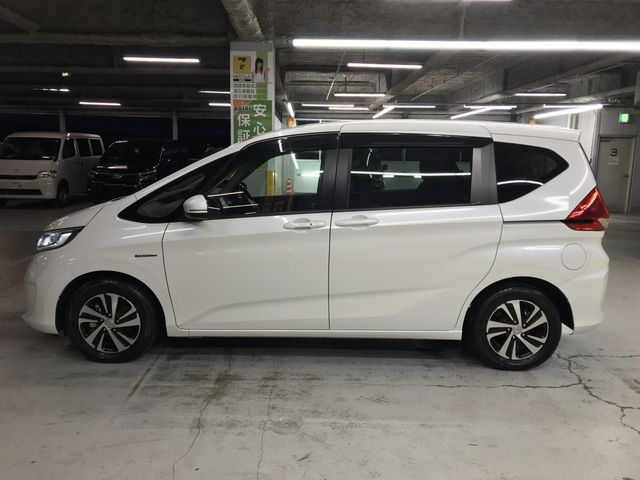 HONDA FREED HYBRID 2019