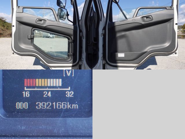 MITSUBISHI FUSOU FIGHTER 2007