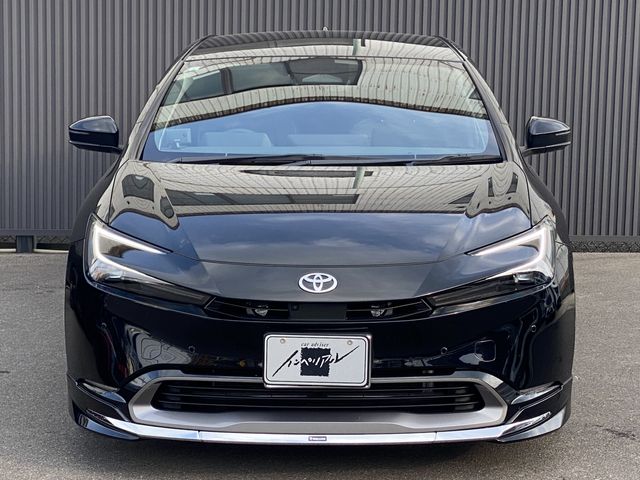 TOYOTA PRIUS 2023