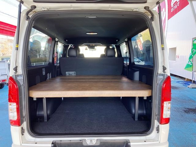 TOYOTA HIACE van 2WD 2021