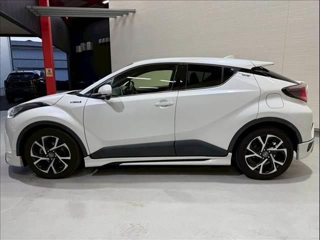 TOYOTA C-HR 2017