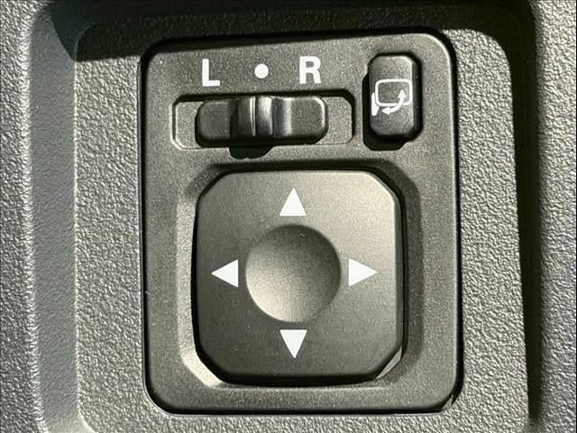 MITSUBISHI DELICA D:5 4WD 2016