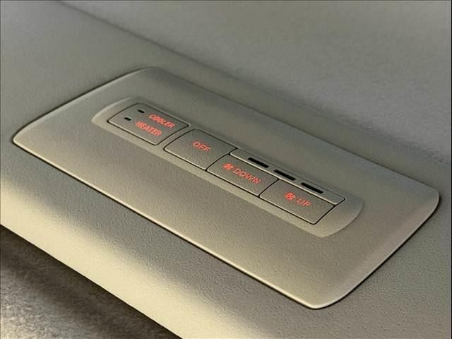 MITSUBISHI DELICA D:5 4WD 2016