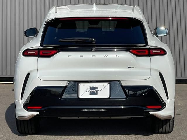 TOYOTA CROWN SPORT 2023