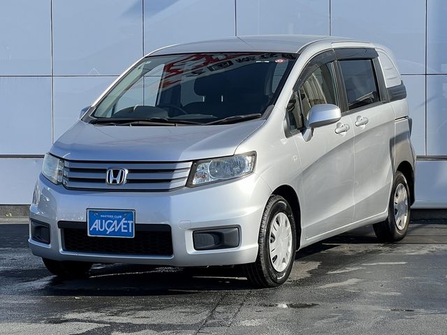 HONDA FREED Spike 2010