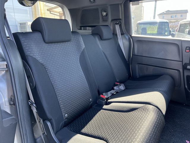 HONDA FREED Spike 2010