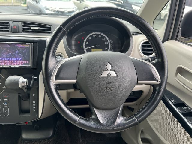 MITSUBISHI eK WAGON 2013