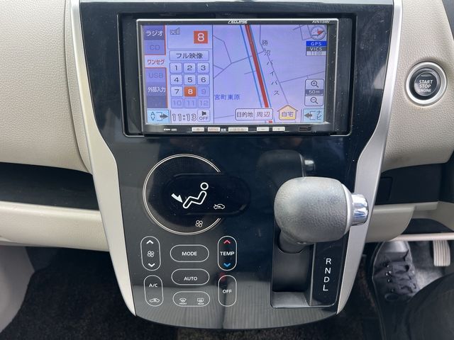 MITSUBISHI eK WAGON 2013