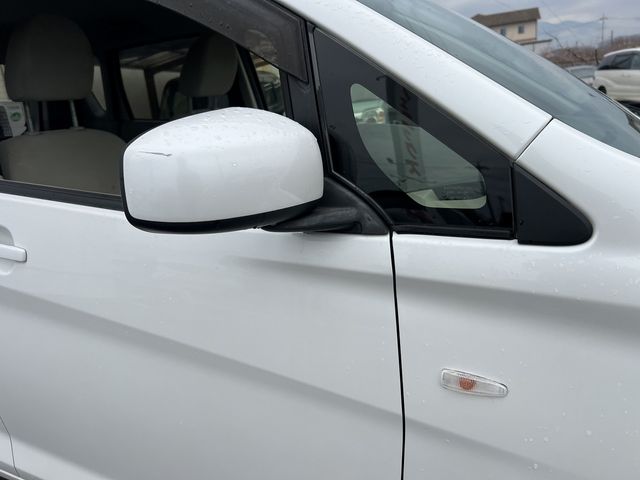 MITSUBISHI eK WAGON 2013