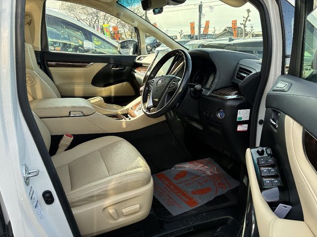 TOYOTA ALPHARD hybrid 4WD 2020