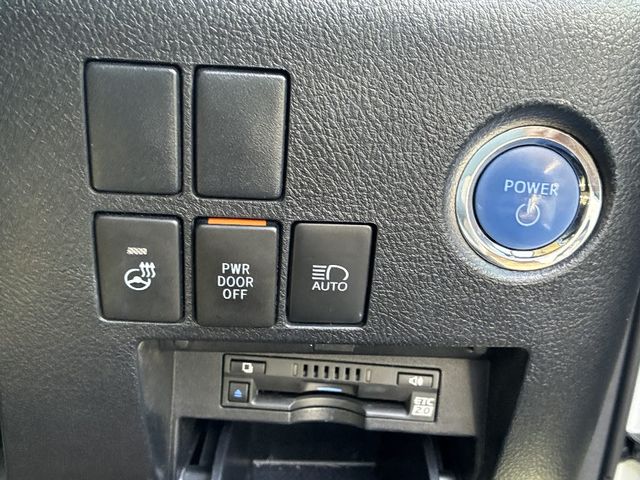 TOYOTA ALPHARD hybrid 4WD 2020