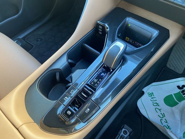 TOYOTA CROWN SPORT 2024